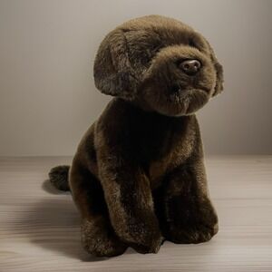 Geoffrey's Toy Box Sitting CHOCOLATE LABRADOR Plush Dog TRU Toys R Us REALISTIC